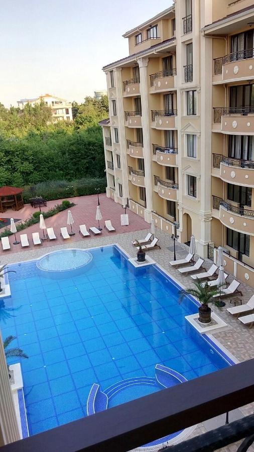 Flora Beach Private Aparthotel Pomorie Exterior foto