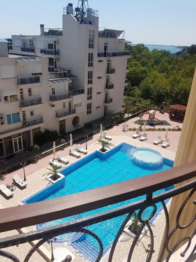 Flora Beach Private Aparthotel Pomorie Exterior foto