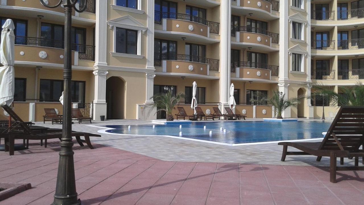 Flora Beach Private Aparthotel Pomorie Exterior foto