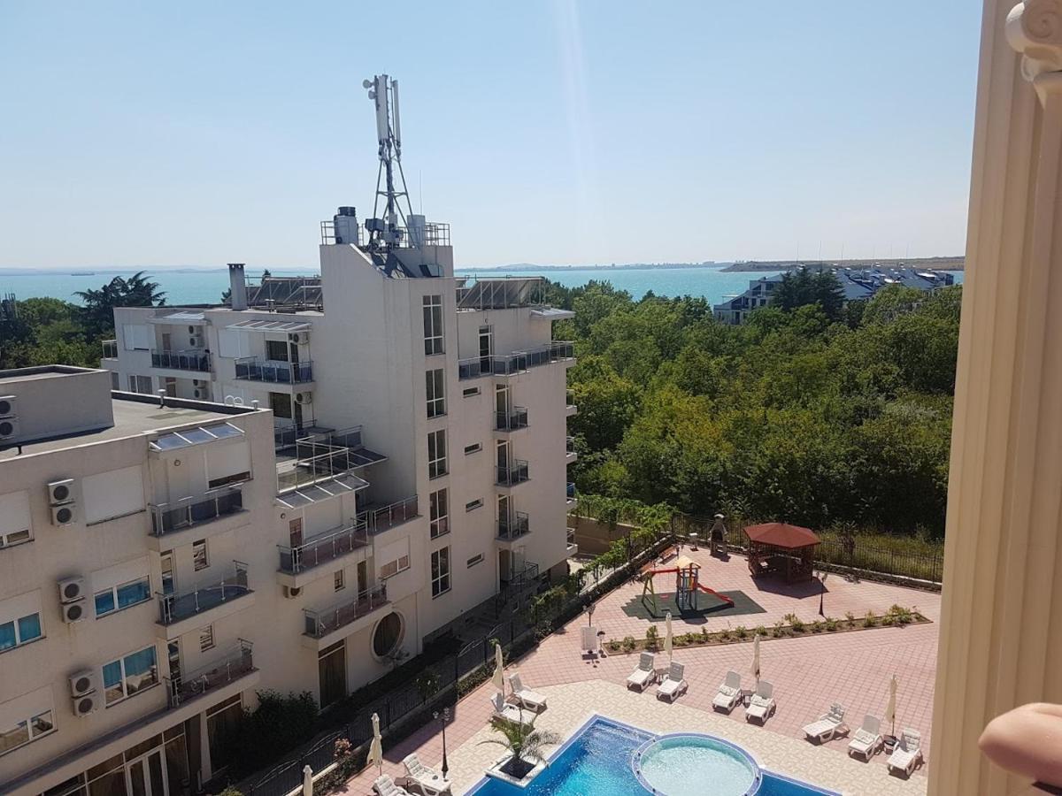Flora Beach Private Aparthotel Pomorie Exterior foto