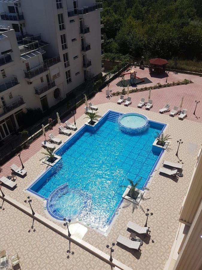 Flora Beach Private Aparthotel Pomorie Exterior foto